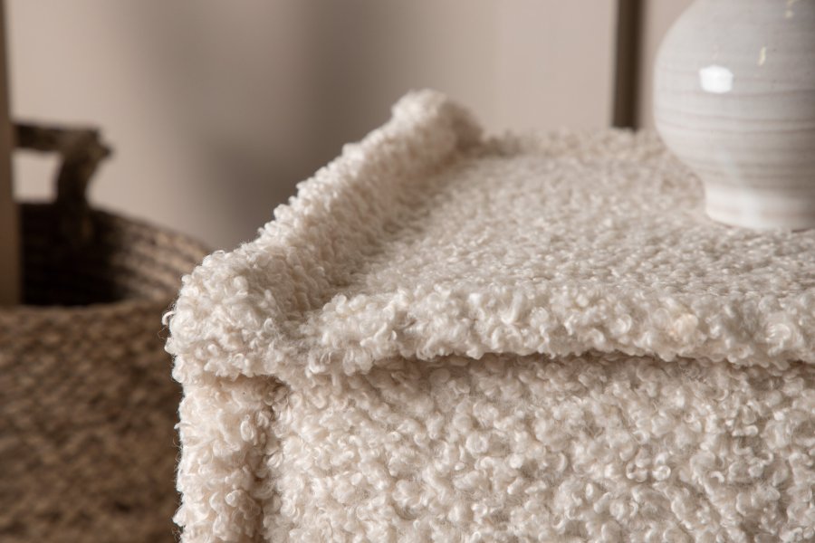 VENTURE DESIGN Castine puf, kvadratisk - hvid bouclé (40x40)