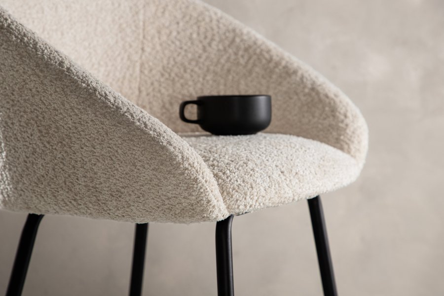 VENTURE DESIGN Velvet barstol, m. rygln og fodsttte - hvid bamsestof og sort stl