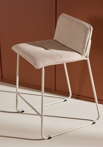 VENTURE DESIGN Bisbee barstol, m. rygln og fodsttte - beige bouclé stof og stl