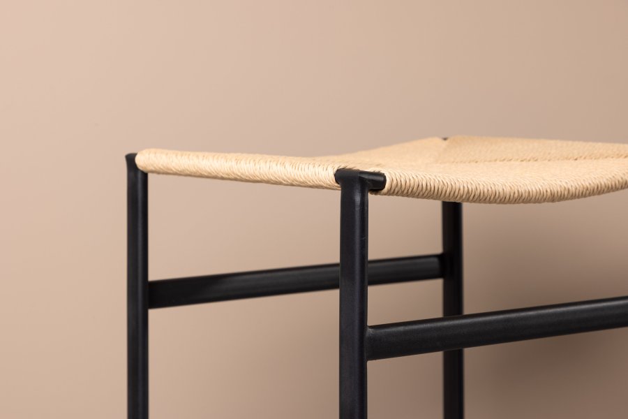 VENTURE DESIGN Polly barstol, m. fodsttte - natur rattan/gummitr og sort stl