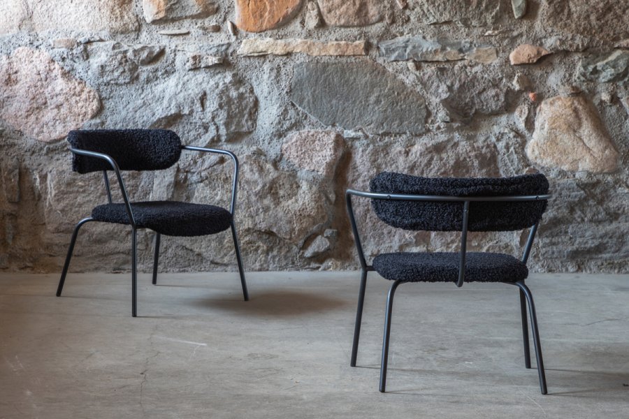 VENTURE DESIGN Duffy lnestol - sort bamsestof polyester og sort stl