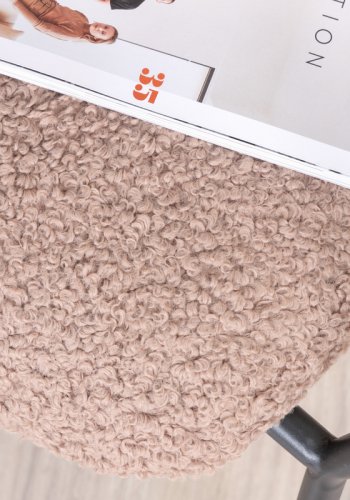 VENTURE DESIGN Duffy lnestol - brun bamsestof polyester og sort stl