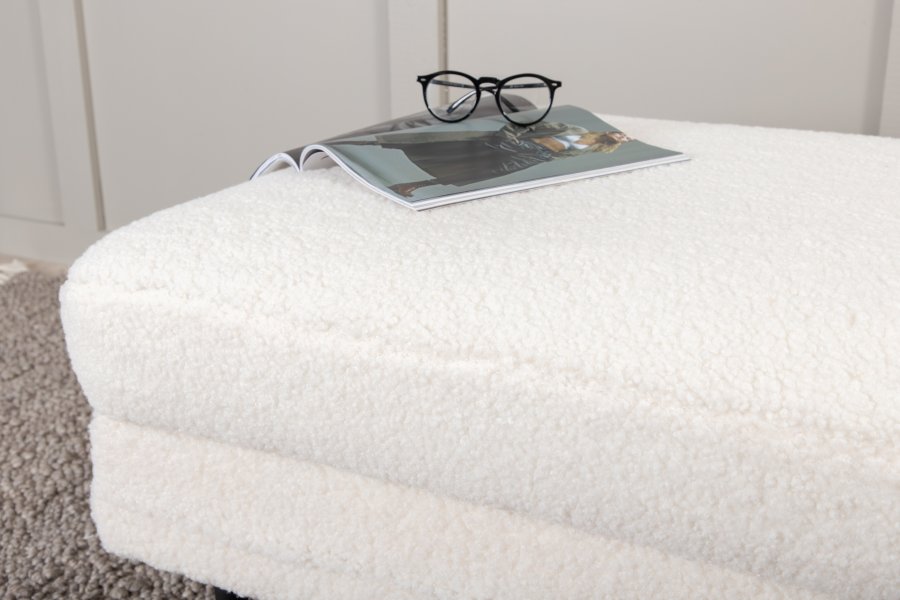 VENTURE DESIGN Boom puf, rektangulr - hvid bamsestof og sort stl (85x64)