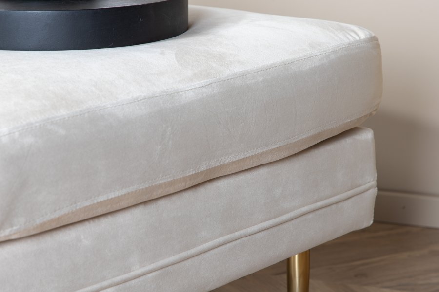 VENTURE DESIGN Boom puf, rektangulr - lys beige fljl og messing stl (90x70)