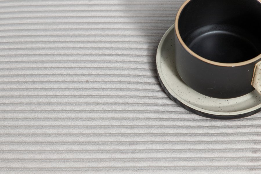 VENTURE DESIGN Boom puf, rektangulr - lys beige fljl og messing stl (90x70)