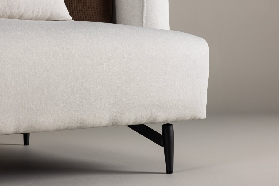 VENTURE DESIGN Sofia lnestol, m. armln - beige polyester og sort stl