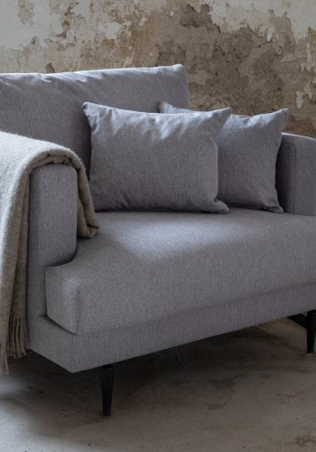 VENTURE DESIGN Sofia lnestol - gr polyester og sort stl