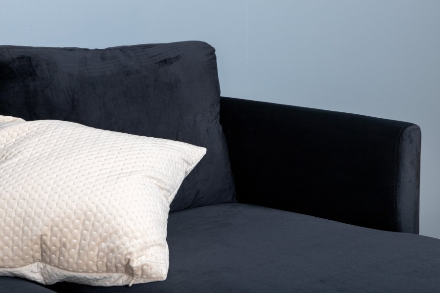 VENTURE DESIGN Zoom U-sofa - sort fljl og sort stl