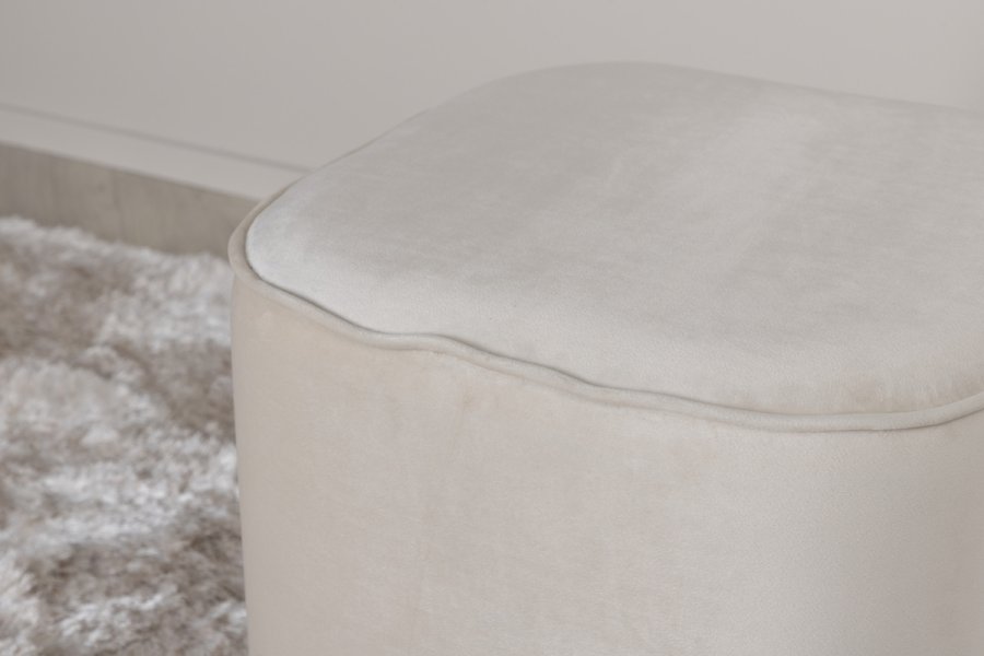 VENTURE DESIGN Piff puf, kvadratisk - beige fljl (44x44)