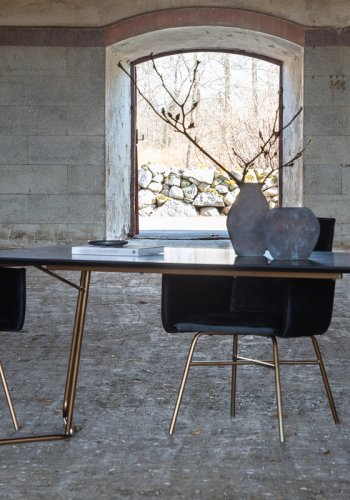 VENTURE DESIGN Pippi spisebord, rektangulr - sort finér og kobber stl (190x90)