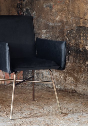 VENTURE DESIGN Pippi spisebordsstol, m. armln - sort fljl/polyesterhr og kobber stl