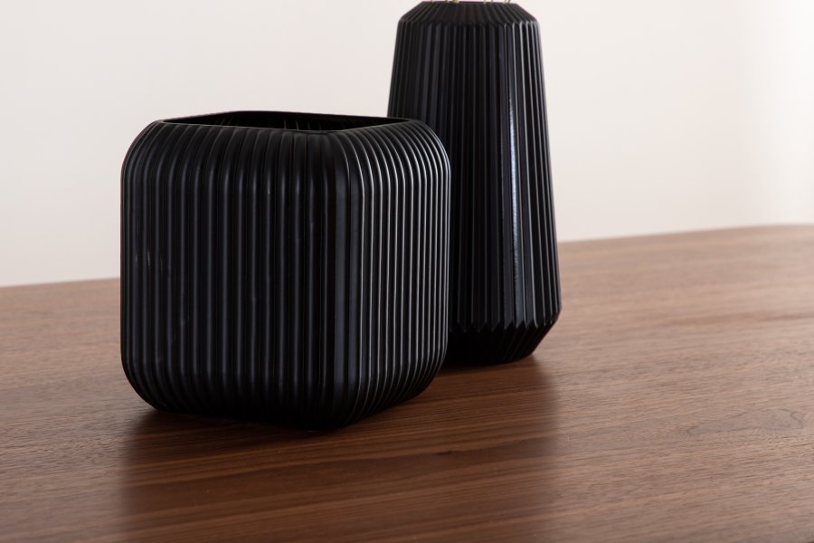 VENTURE DESIGN Uno spisebord, rektangulr - valnddefarvet finér og sort stl (200x90)