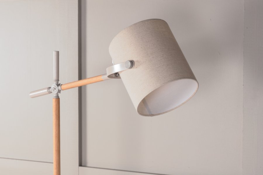VENTURE DESIGN Dennis gulvlampe - beige hr og beige/natur stl