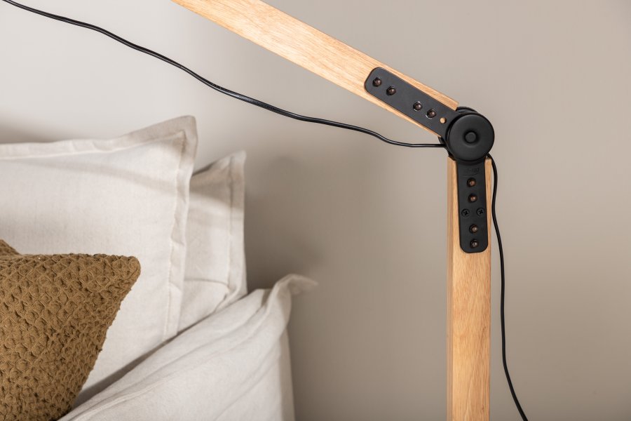 VENTURE DESIGN Kick gulvlampe - natur og sort stl