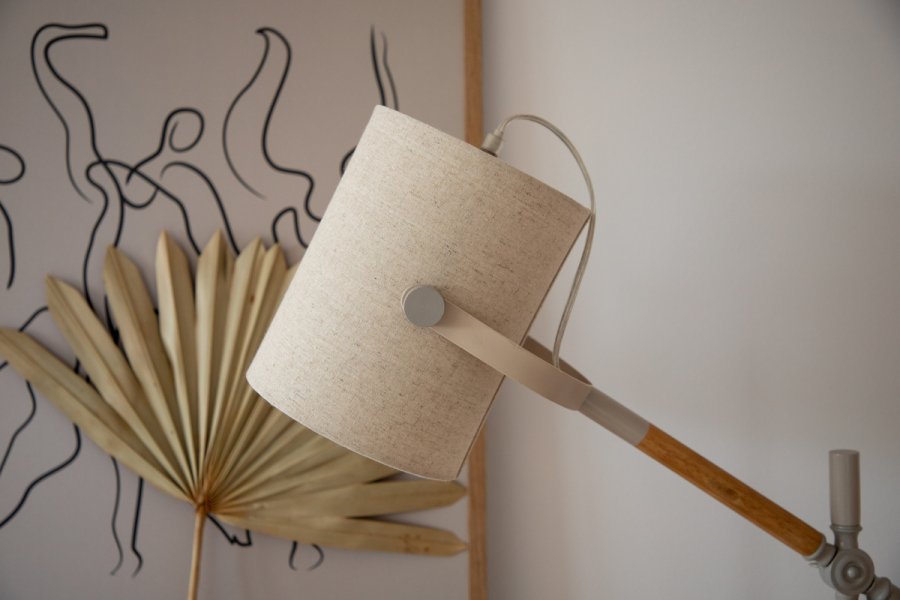 VENTURE DESIGN Dennis bordlampe - beige hr og beige/natur stl