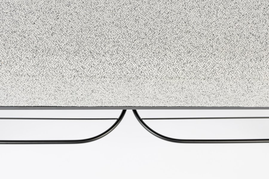 WHITE LABEL LIVING Milou bnk, m. 1 hylde - gr stof og metal (90x35)