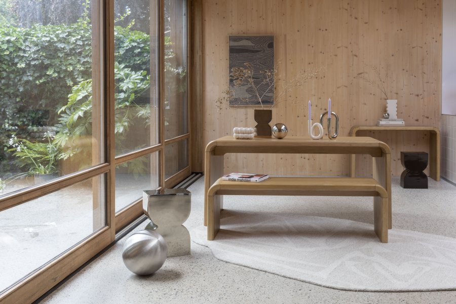 ZUIVER Brave bnk, rektangulr - natur egetrsfinér og gummitr (140x38)