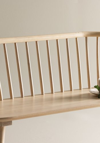 VENTURE DESIGN Bobby spisebordsbnk, m. rygln - hvidvasket gummitr