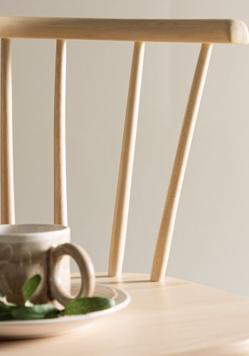 VENTURE DESIGN Bobby spisebordsbnk, m. rygln - hvidvasket gummitr