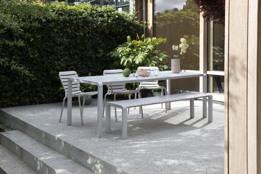 ZUIVER Vondel havestol, stabelbar - ler hvid aluminium