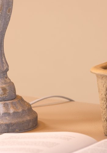 VENTURE DESIGN Caen bordlampe - beige hr og gr tr