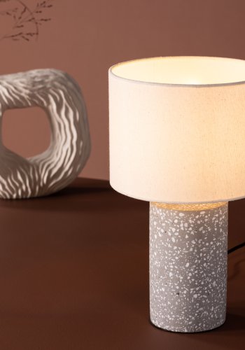 VENTURE DESIGN Dijon bordlampe - beige hr og gr terrazzo