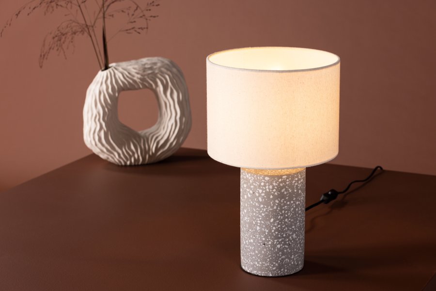 VENTURE DESIGN Dijon bordlampe - beige hr og gr terrazzo