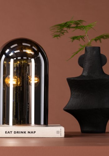 VENTURE DESIGN Quentin bordlampe - rgfarvet glas