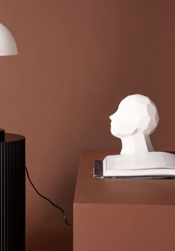 VENTURE DESIGN Ferrand bordlampe - hvid glas og sort jern