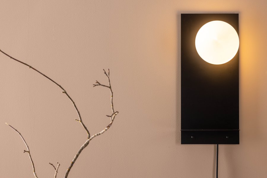 VENTURE DESIGN Troyes vglampe, m. hylde - hvid glas og sort jern