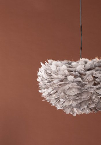 VENTURE DESIGN Nicola loftlampe, Medium - gr kunstige fjer