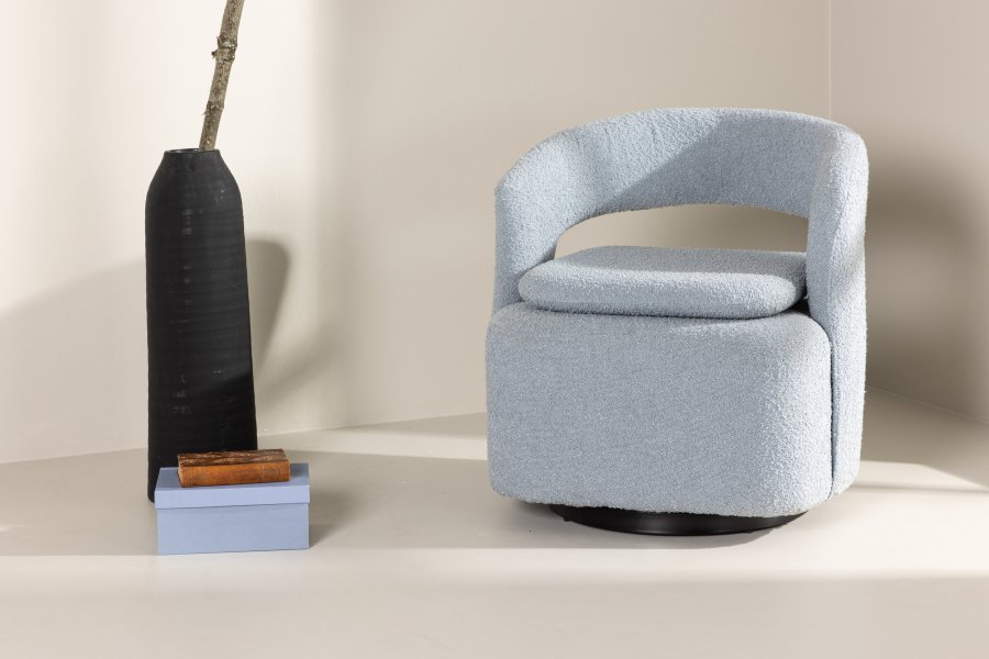VENTURE DESIGN Laurel lnestol, m. armln - lysebl bouclé og sort stl