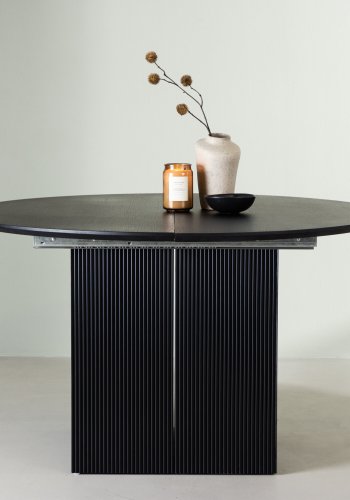 VENTURE DESIGN Matilda spisebord, m. udtrk - sort MDF med finér (130/180)