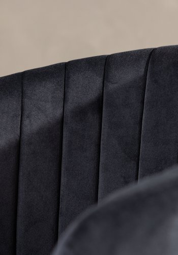 VENTURE DESIGN Selma spisebordsstol, m. armln - sort polyester fljl og sort stl