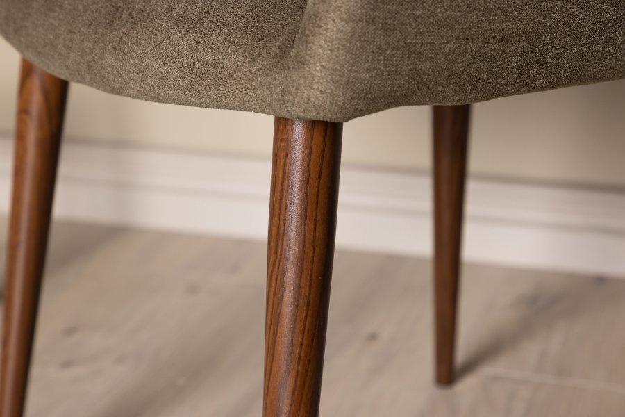 VENTURE DESIGN Tomorrow spisebordsstol, m. armln - mrkegr/brun stof og mrk valnddefarvet stl