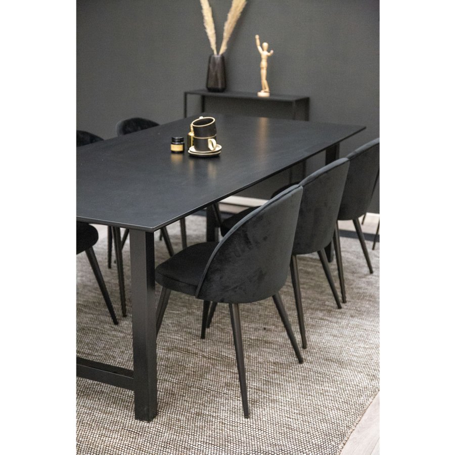 VENTURE DESIGN Velvet spisebordsstol - sort velour og sort metal
