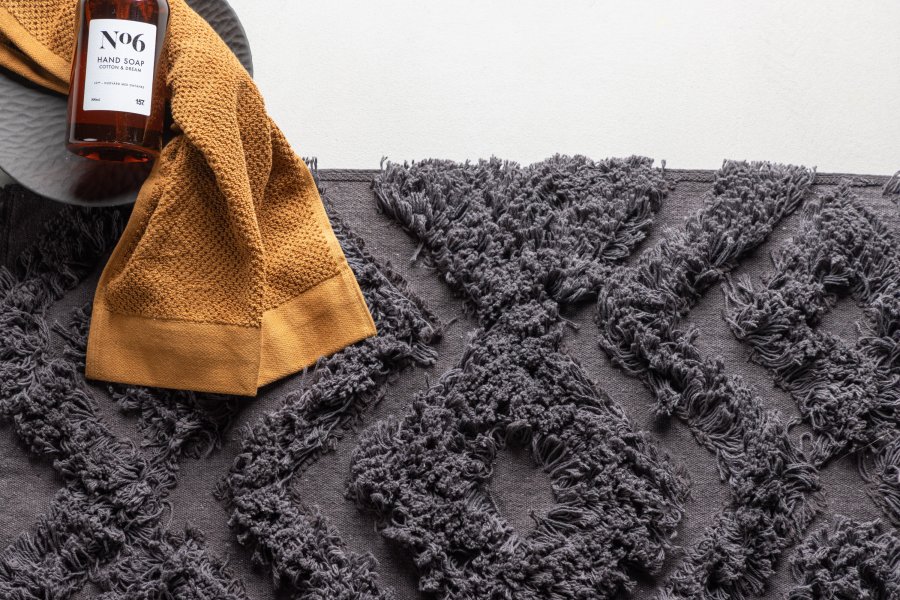 VENTURE DESIGN Hilma bademtte, rektangulr - mrkegr bomuld (50x80)