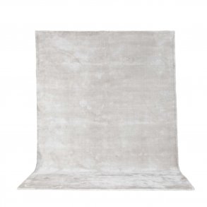 VENTURE DESIGN Indra gulvtppe - slv viskose og bomuld (170x240)