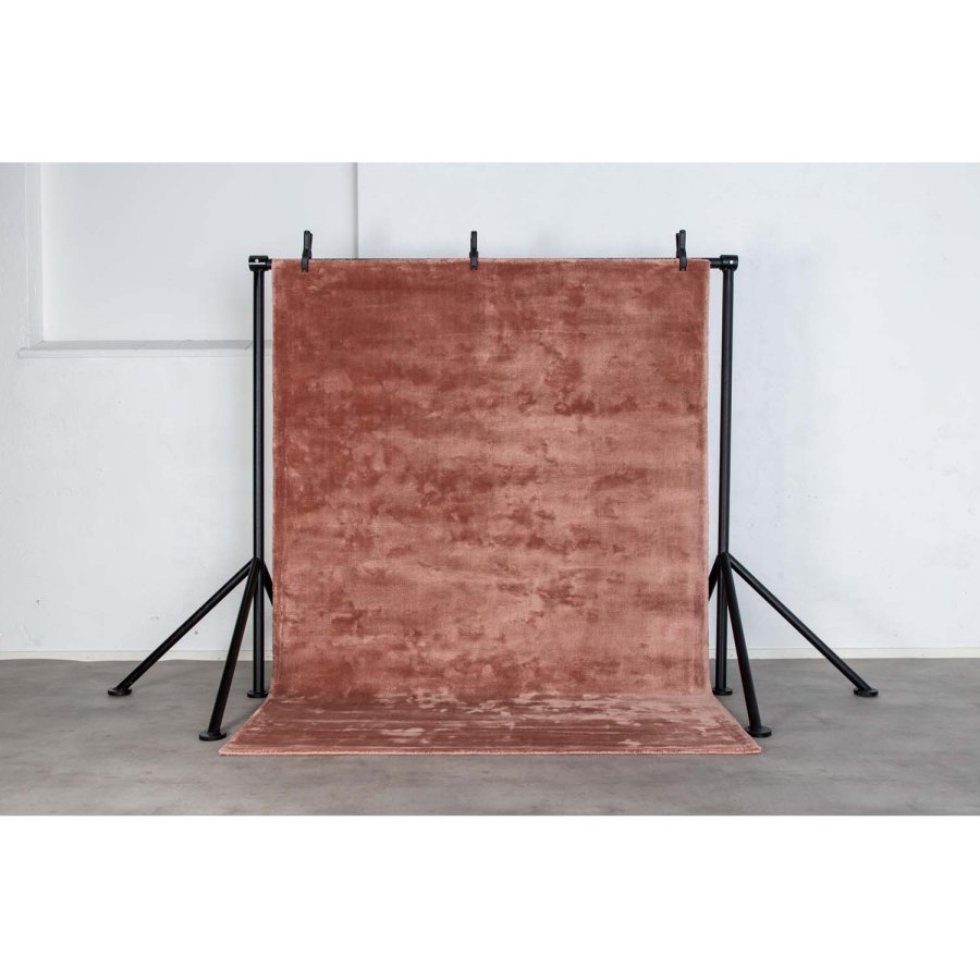 VENTURE DESIGN Indra gulvtppe - rosa viskose og bomuld (170x240)