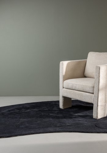 VENTURE DESIGN Enard gulvtppe, oval - sort uld m. stofbagside (290x175)