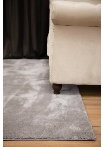 VENTURE DESIGN Undra gulvtppe - slv viskose (200x300)