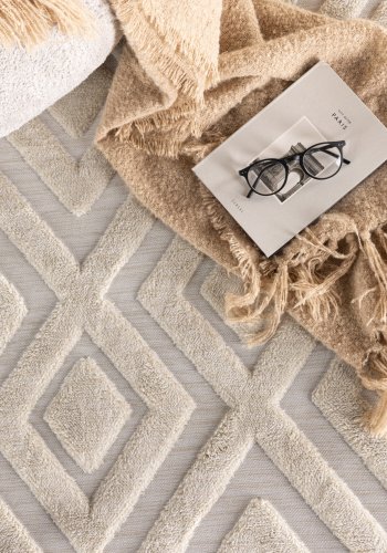 VENTURE DESIGN Pia gulvtppe, rektangulr - hvid polyester (290x200)