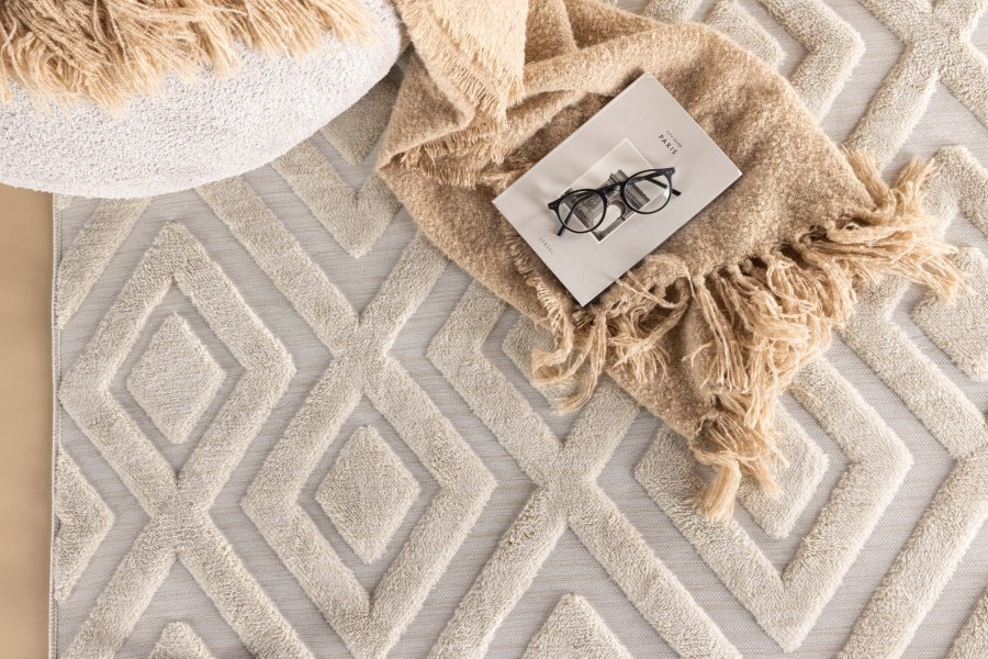 VENTURE DESIGN Pia gulvtppe, rektangulr - hvid polyester (230x160)