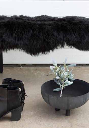 VENTURE DESIGN Katy skindtppe, rektangulr - sort akryl falsk pels (180x55)