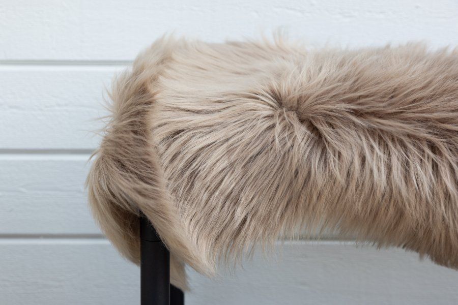 VENTURE DESIGN Katy skindtppe, rektangulr - brun akryl falsk pels (180x55)