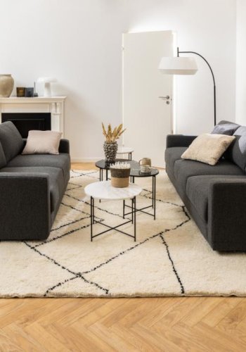 ACT NORDIC Avila sidebord, rund - hvid Guangxi marmor og sort stl (42)