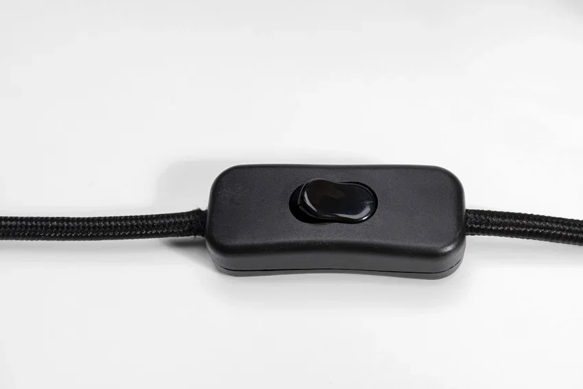 KARE DESIGN Animal Crow bordlampe - mat sort polyresin og kobber aluminium