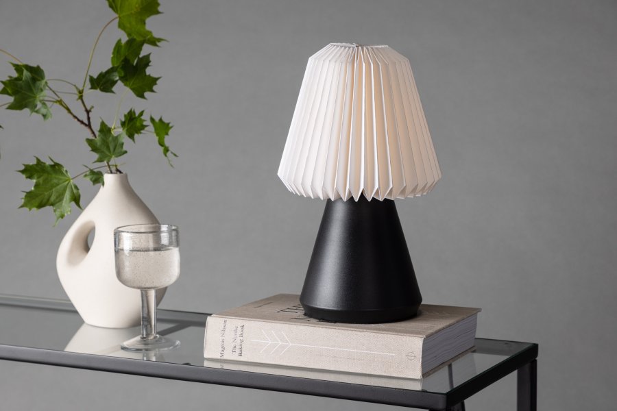 VENTURE DESIGN Fjällen bordlampe - hvid papir og sort stl