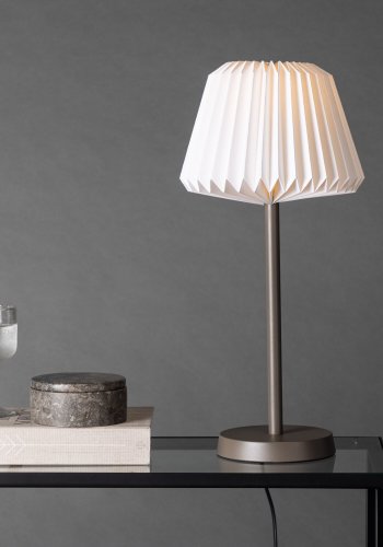 VENTURE DESIGN Tanddalen bordlampe - hvid papir og mocca stl