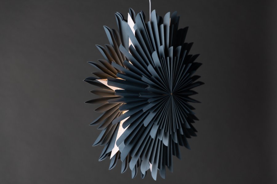 VENTURE DESIGN Sälen loftlampe - gr/bl papir (60cm)